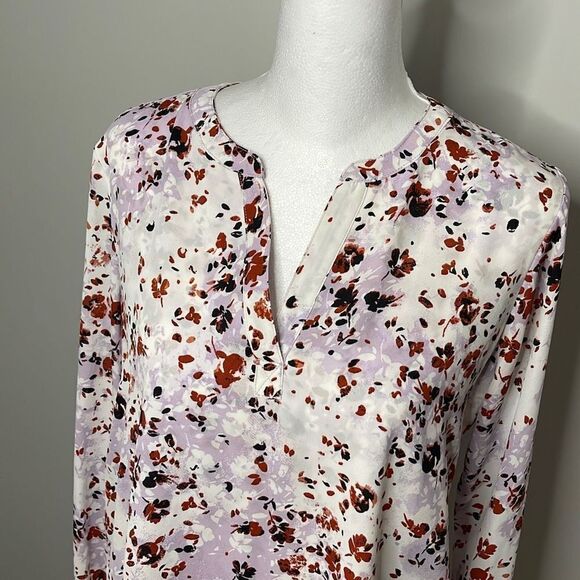 Simply Vera Pullover Blouse. Size Small. Multi Color. - Picture 2 of 8
